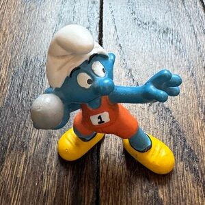 VINTAGE Smurf Smurfs Olympic Shot Put Figure 73527 Schleich Peyo PVC Figurine